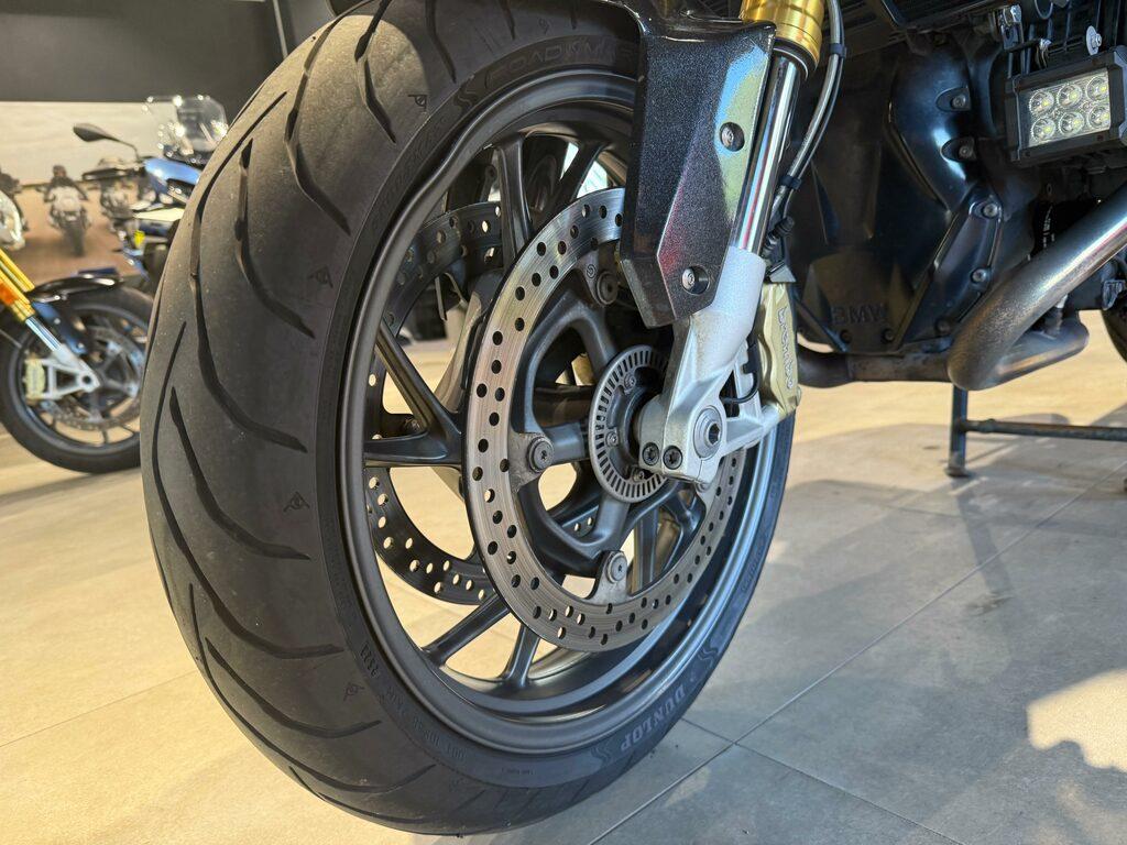 R 1200 R