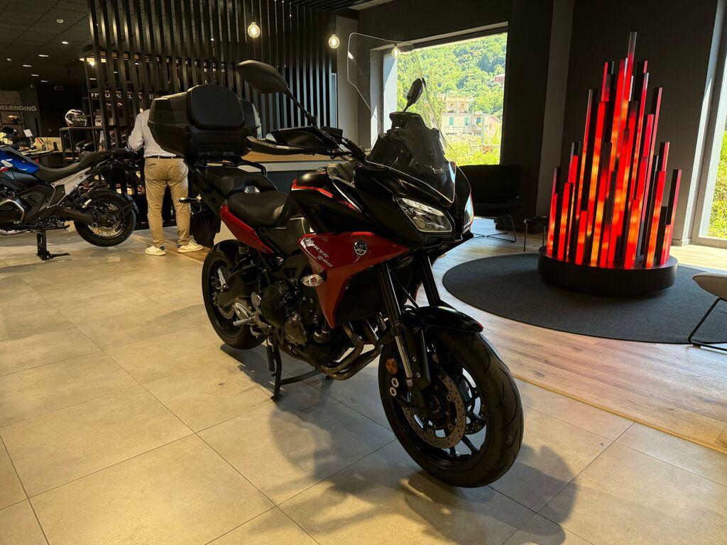 TRACER 900