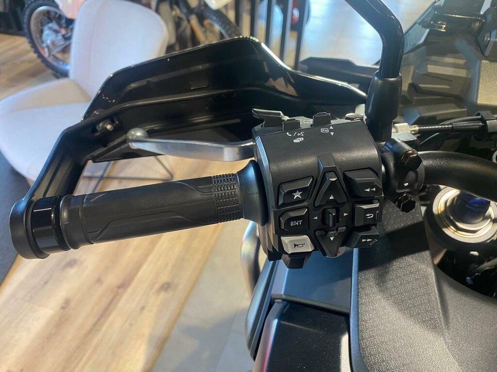 AFRICA TWIN 1100