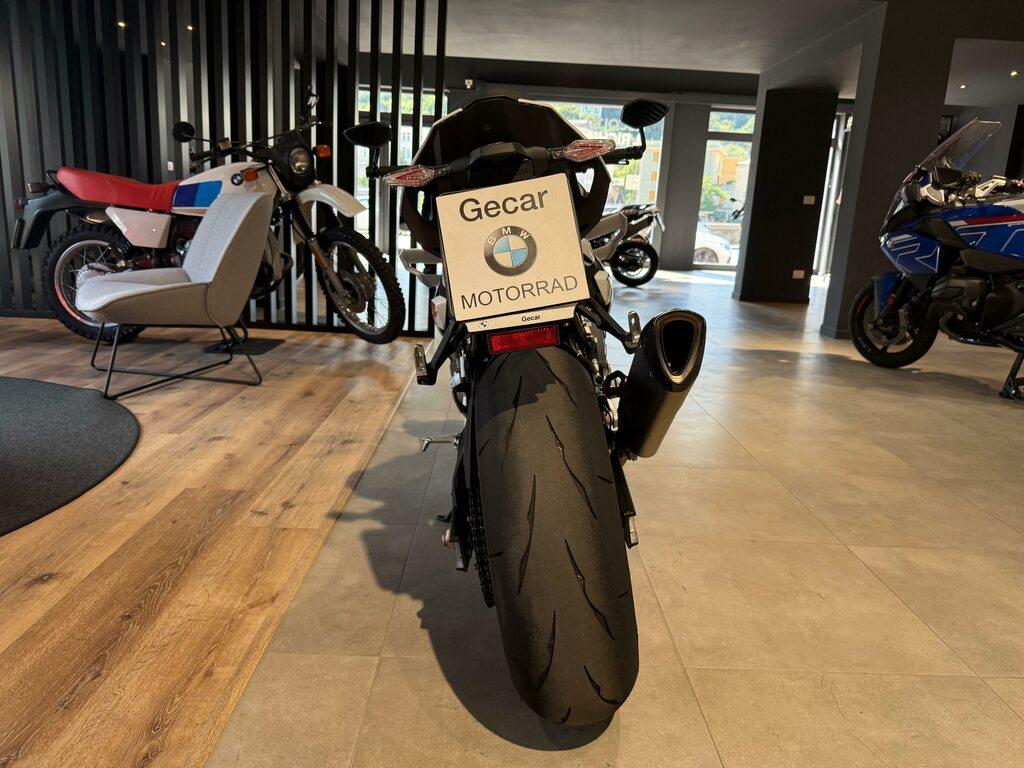M 1000 R
