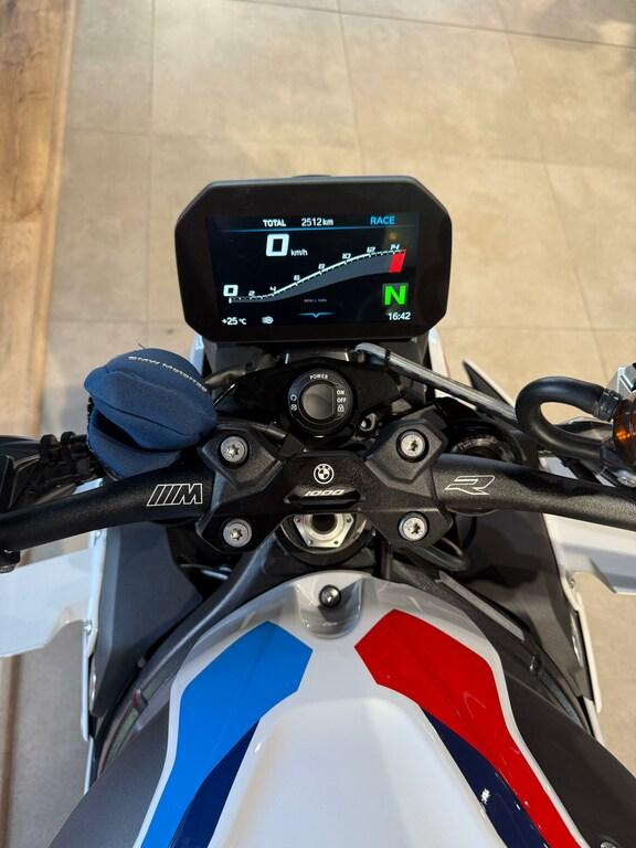 M 1000 R