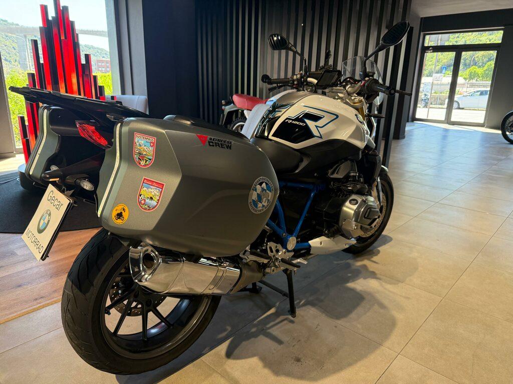 R 1200 R