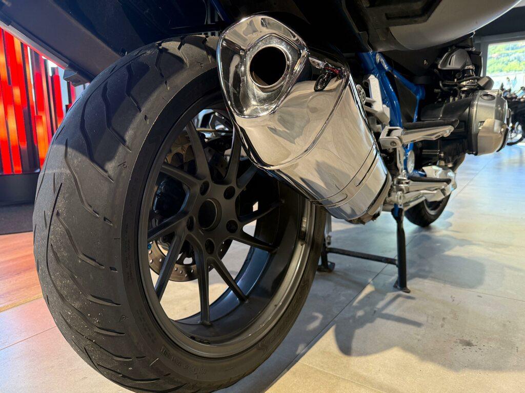 R 1200 R