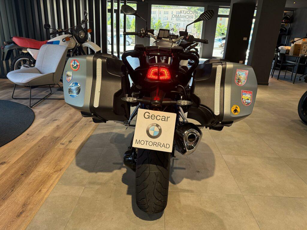 R 1200 R