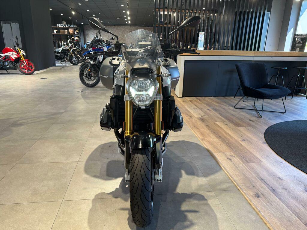 R 1200 R