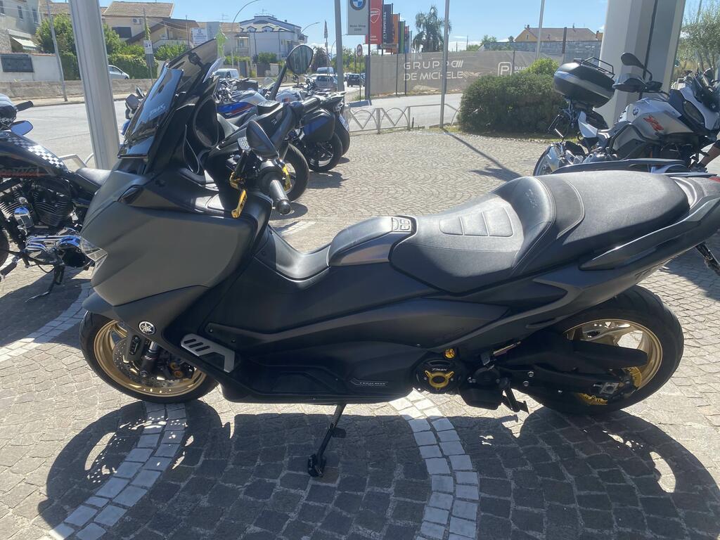 T-MAX 560