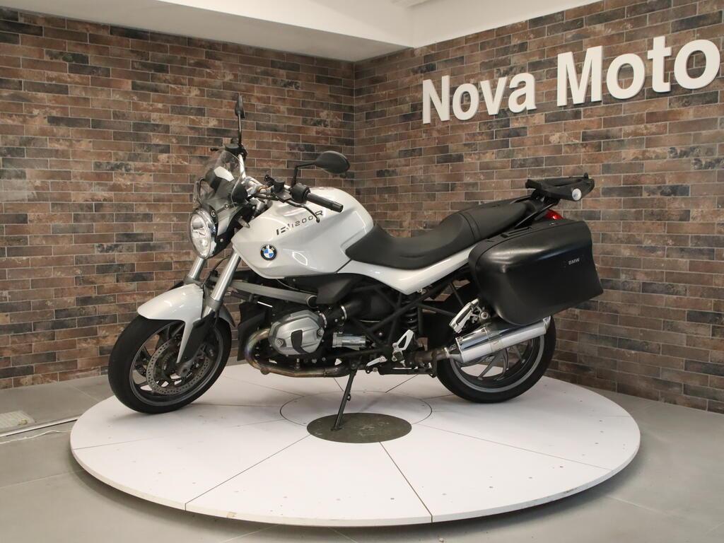 R 1200 R