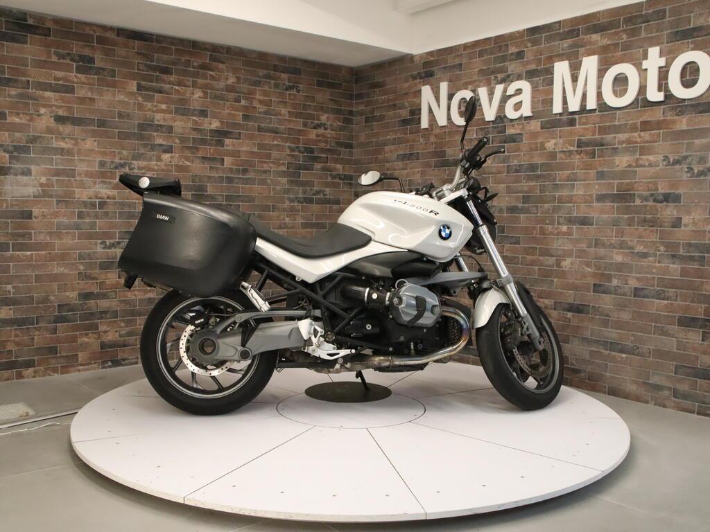 R 1200 R
