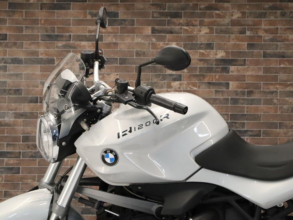 R 1200 R