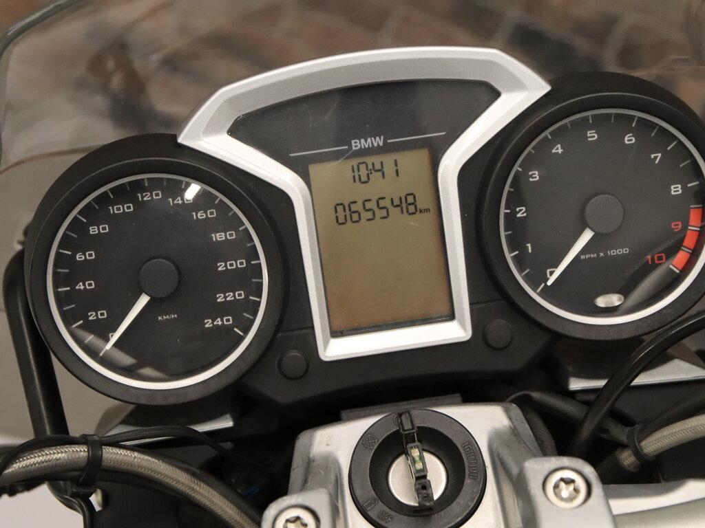 R 1200 R