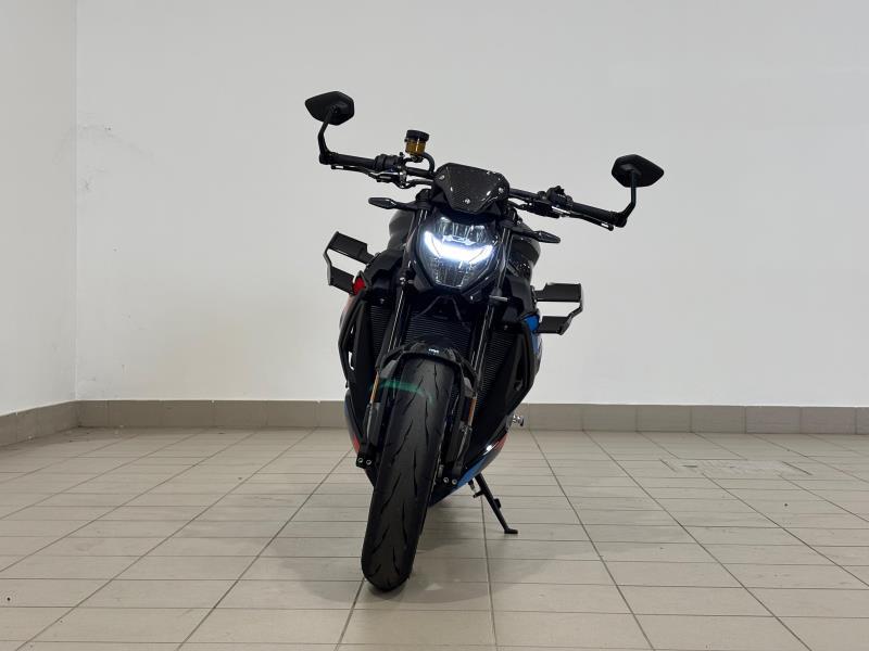 M 1000 R