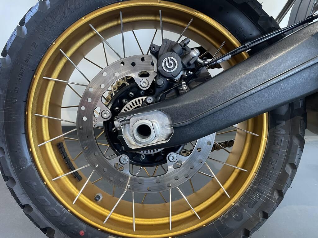 F 900 GS