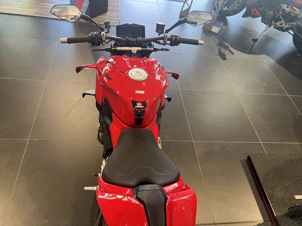 STREETFIGHTER V4 1100