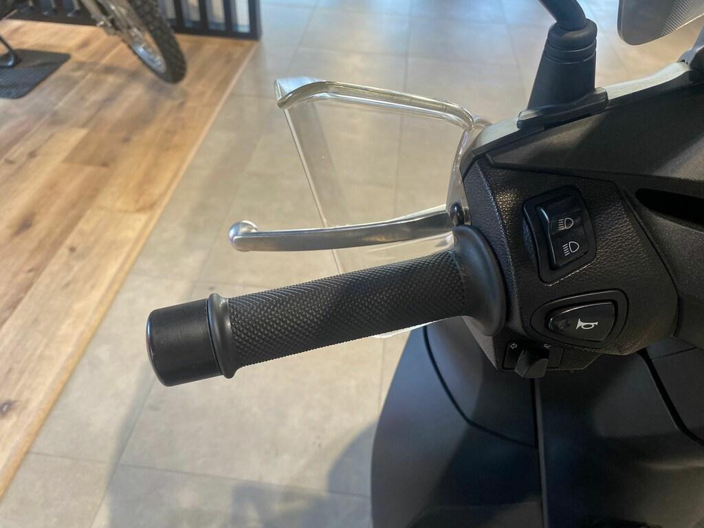 SH 300