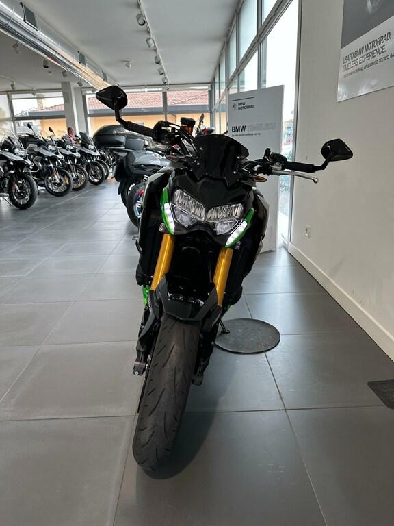 Z 900