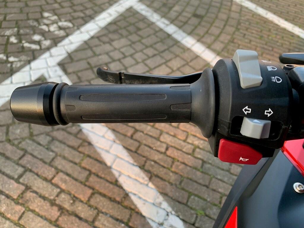 G 310 GS