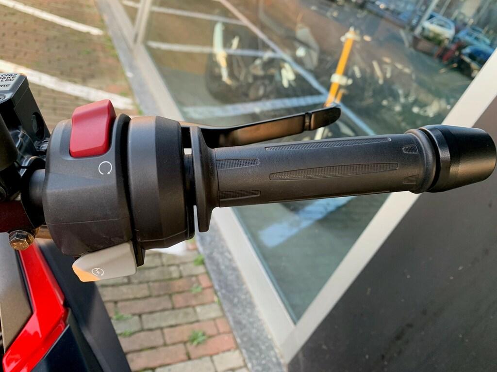 G 310 GS