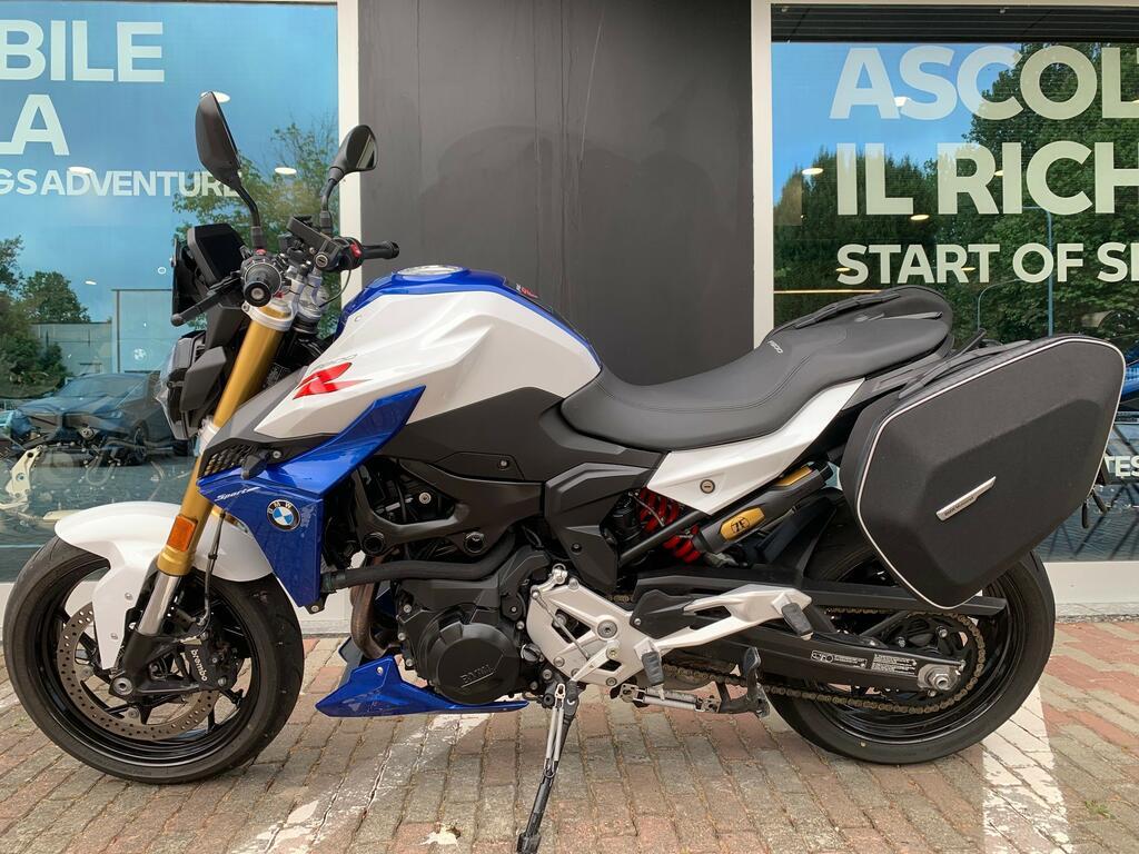 F 900 R