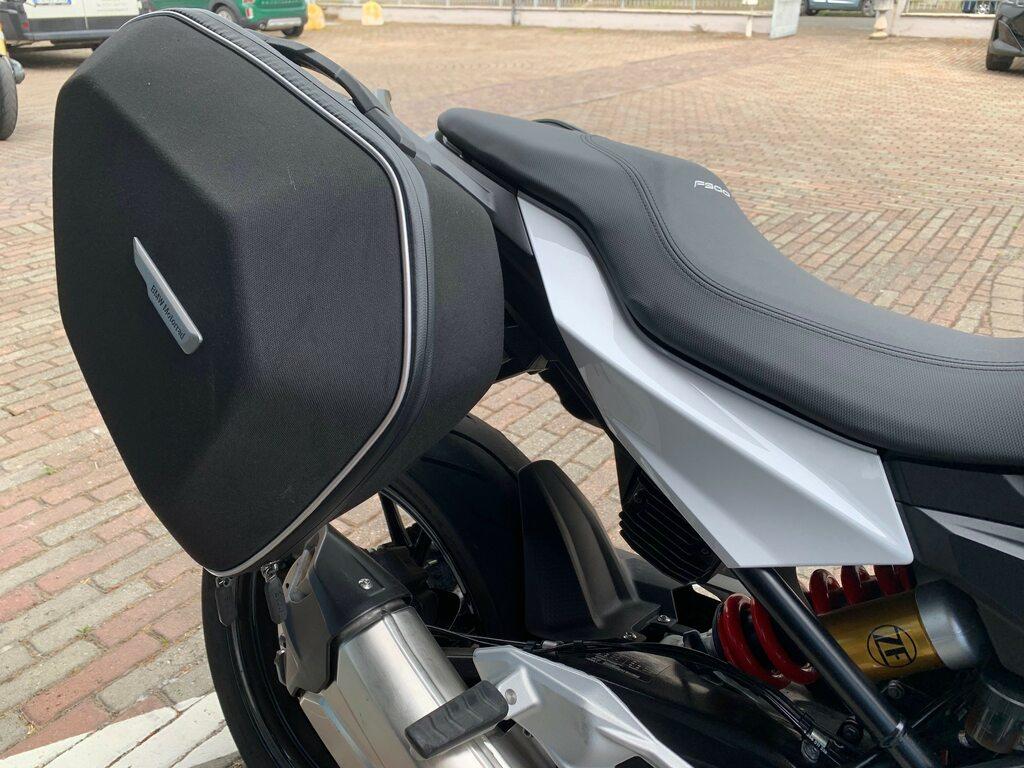 F 900 R