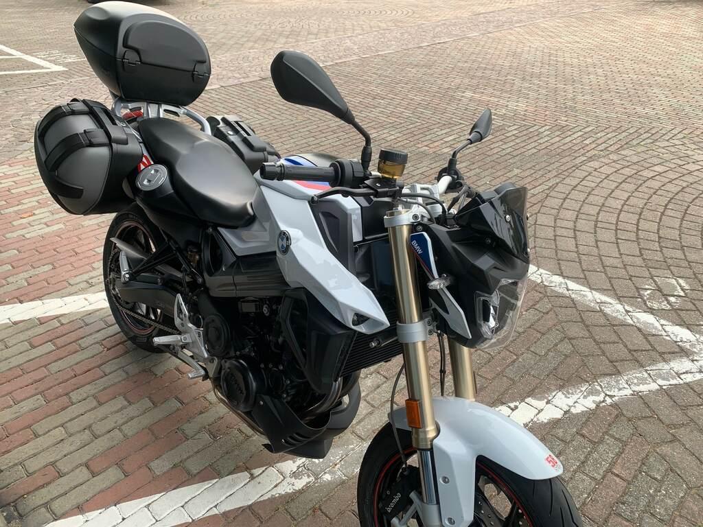 F 800 R