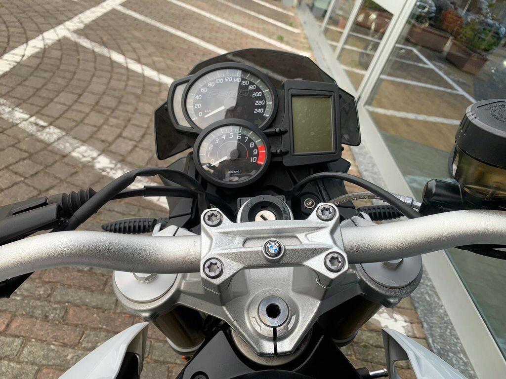 F 800 R