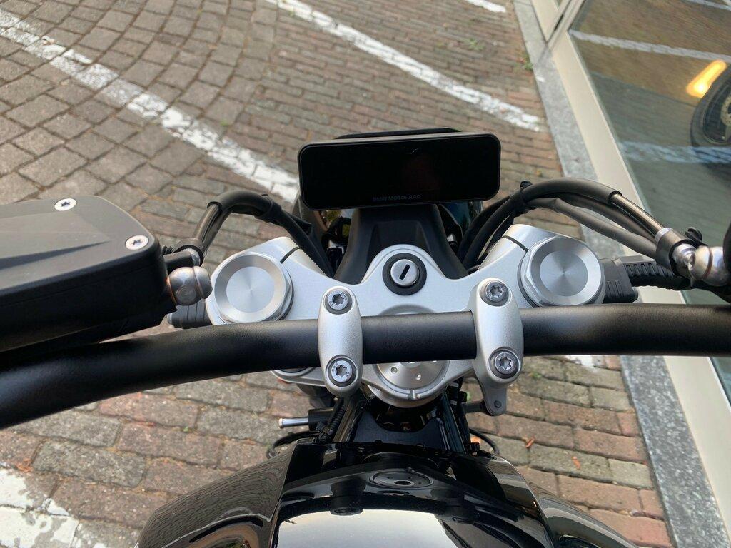 R 12