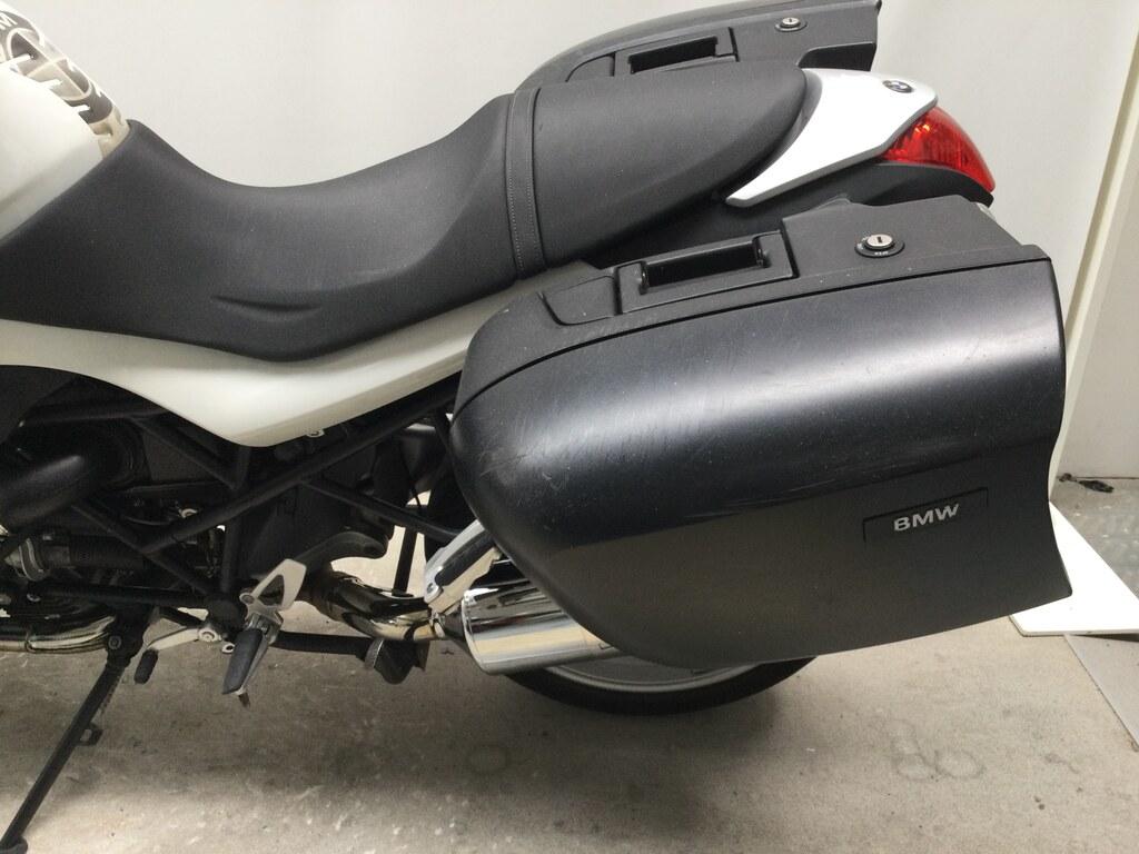 R 1200 R