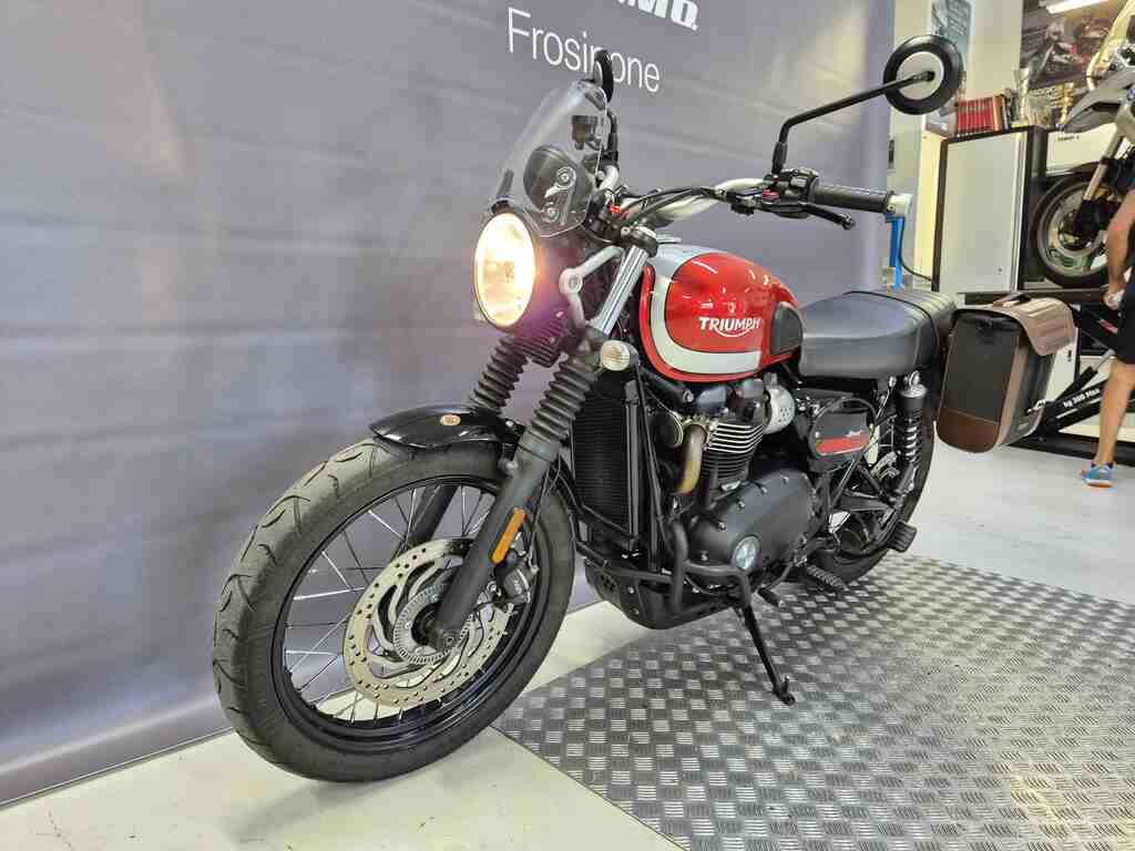 STREET SCRAMBLER 900