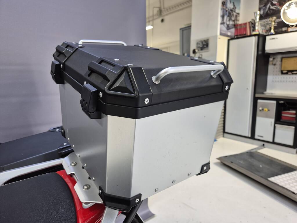 X CAPE 650