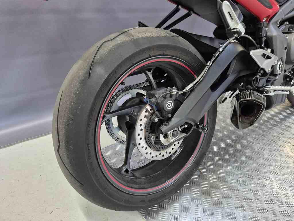 STREET TRIPLE 765