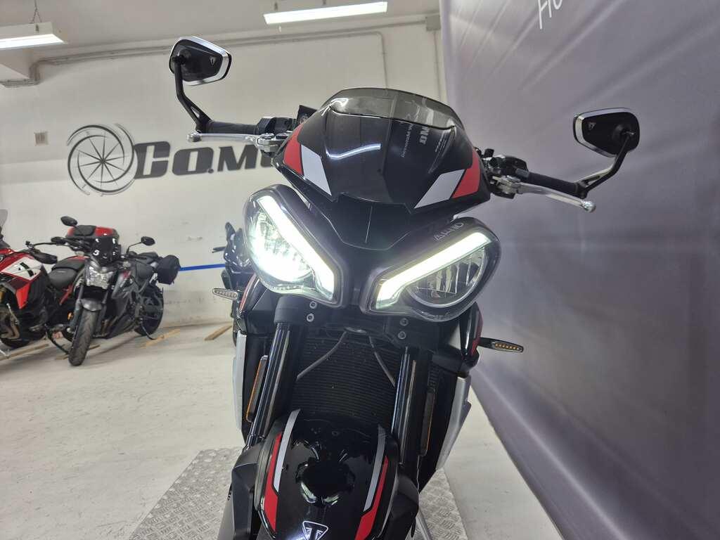 STREET TRIPLE 765