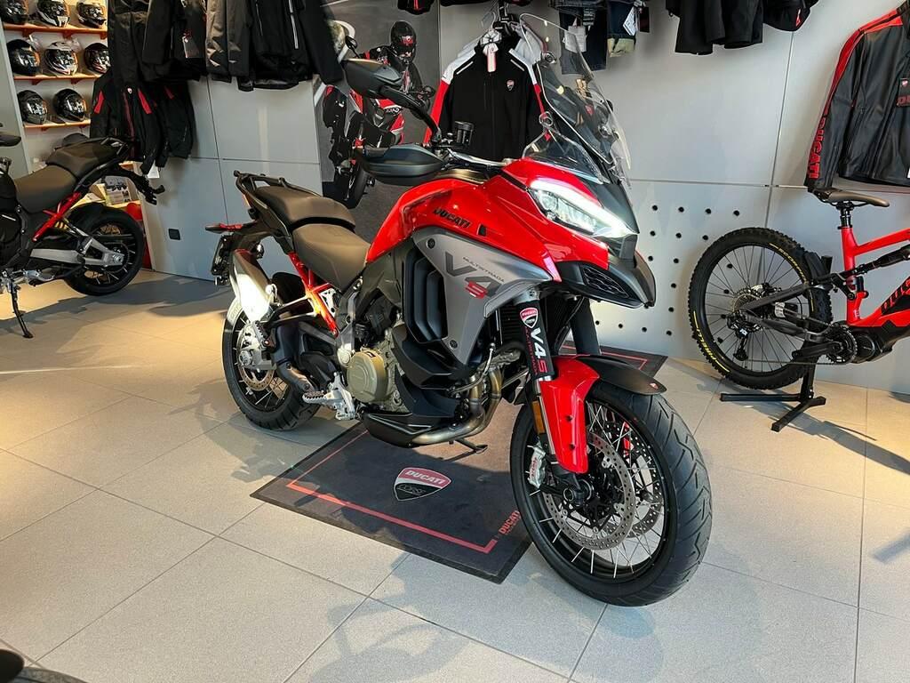 MULTISTRADA V4