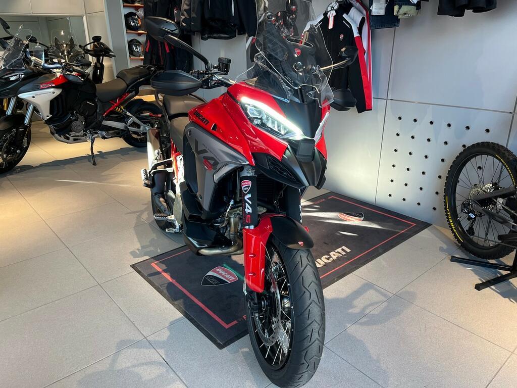 MULTISTRADA V4