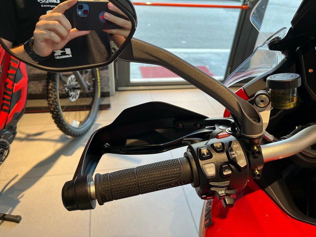 MULTISTRADA V4