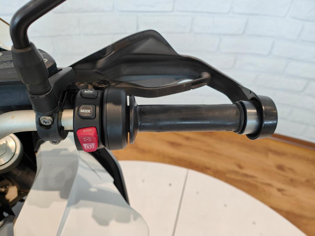 F 900 XR