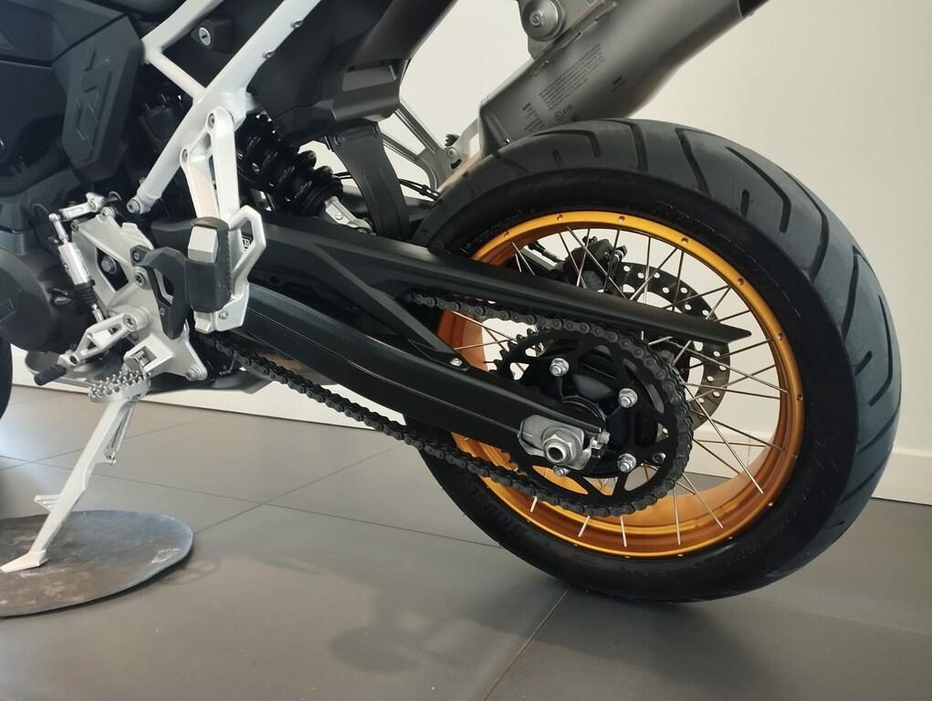 F 900 GS