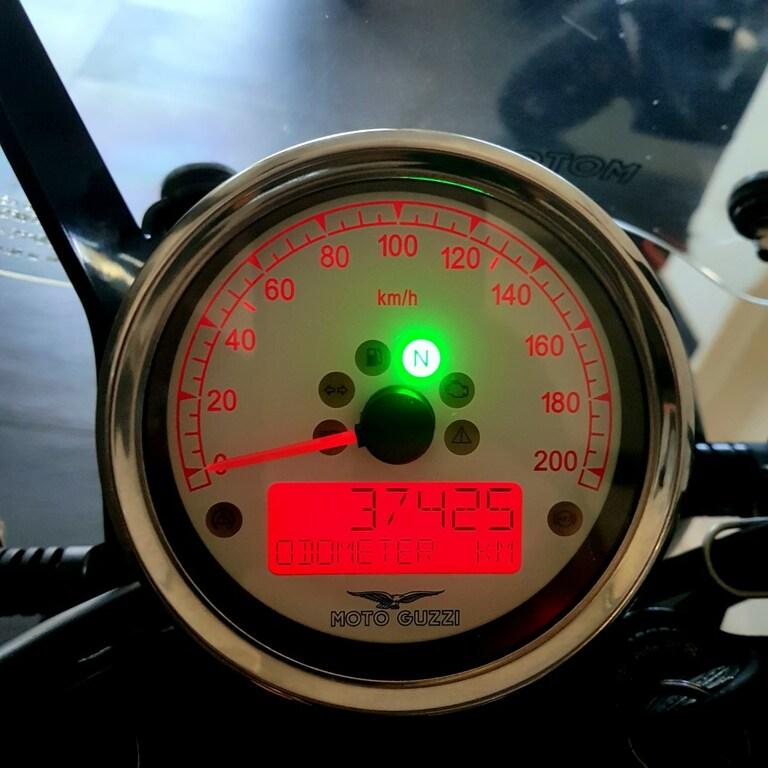 V9 850