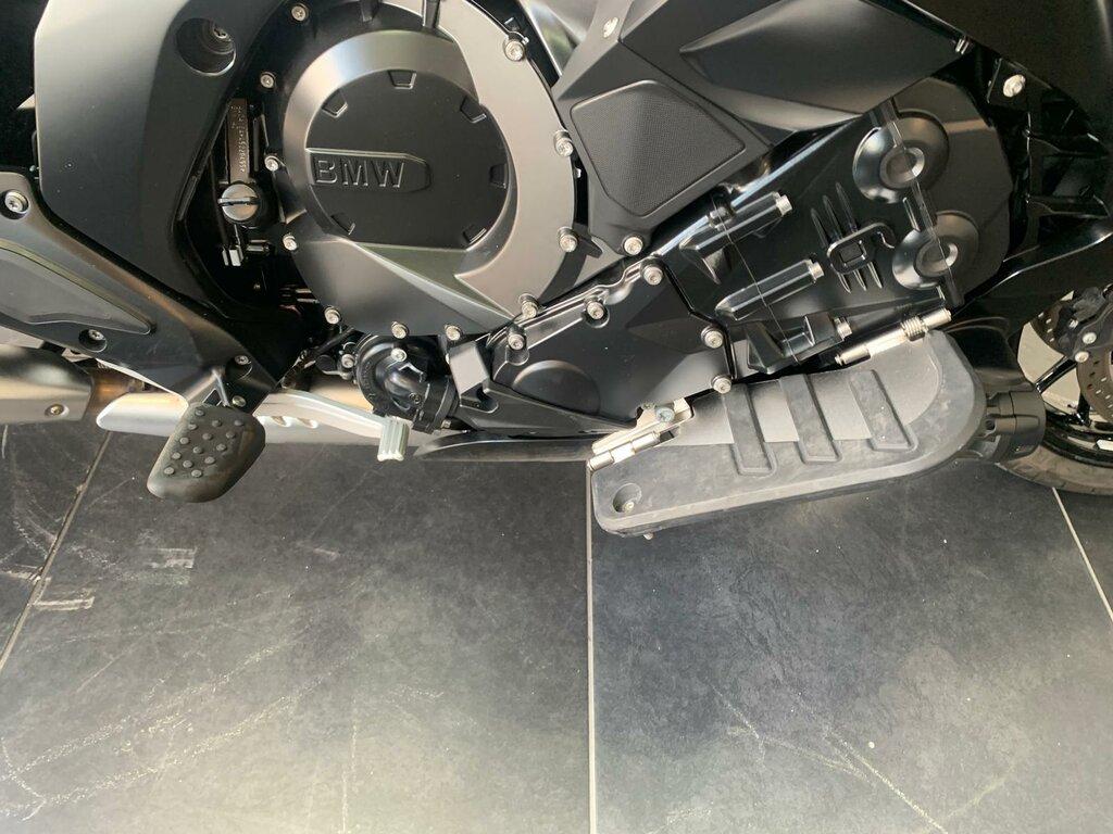 K 1600 B