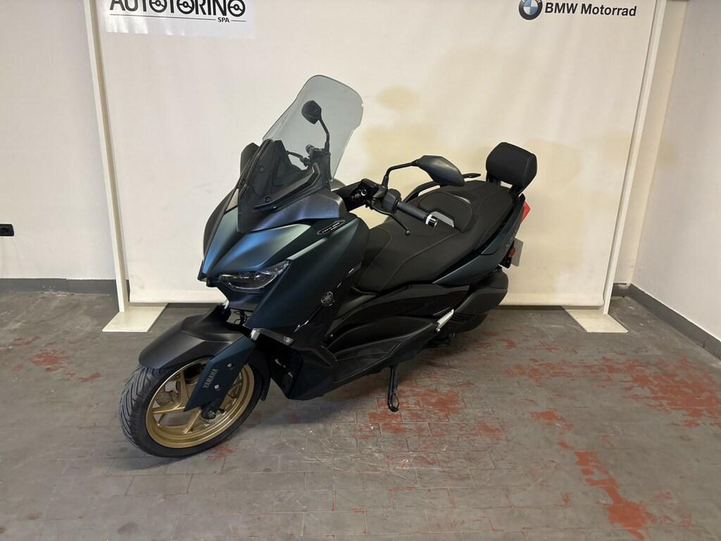 X-MAX 300