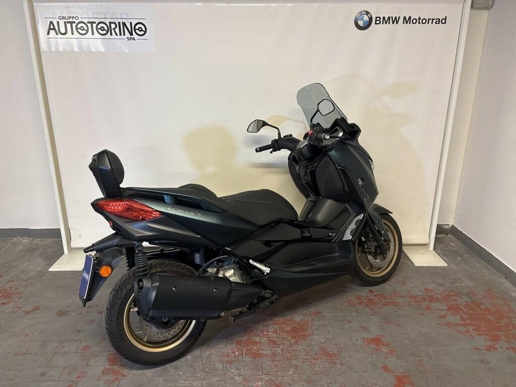 X-MAX 300