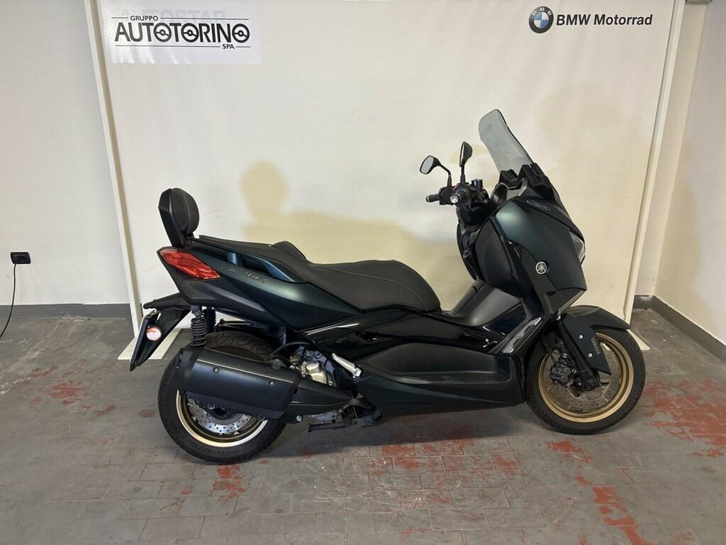 X-MAX 300