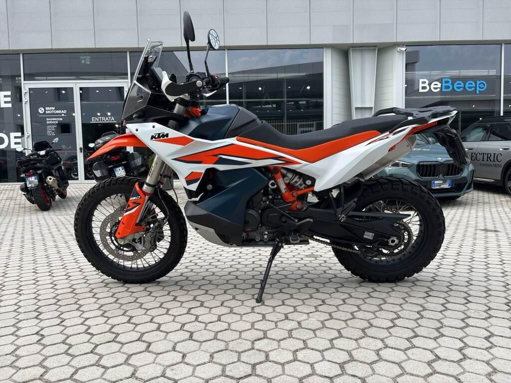 890 ADVENTURE