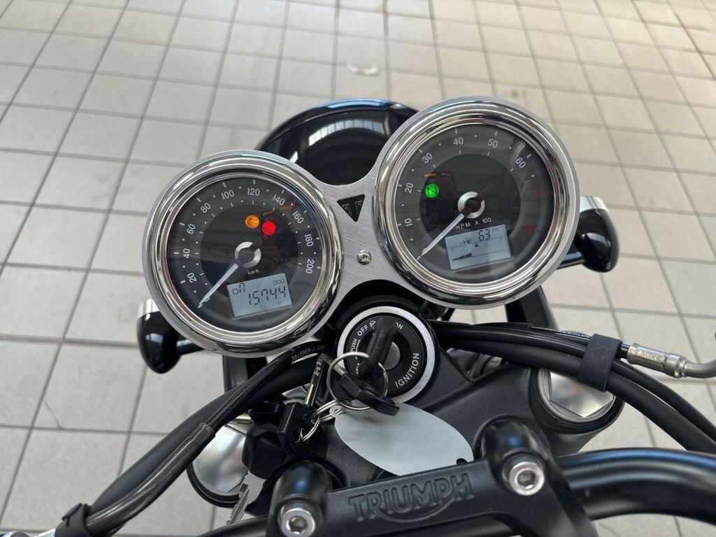 BONNEVILLE 900 T100