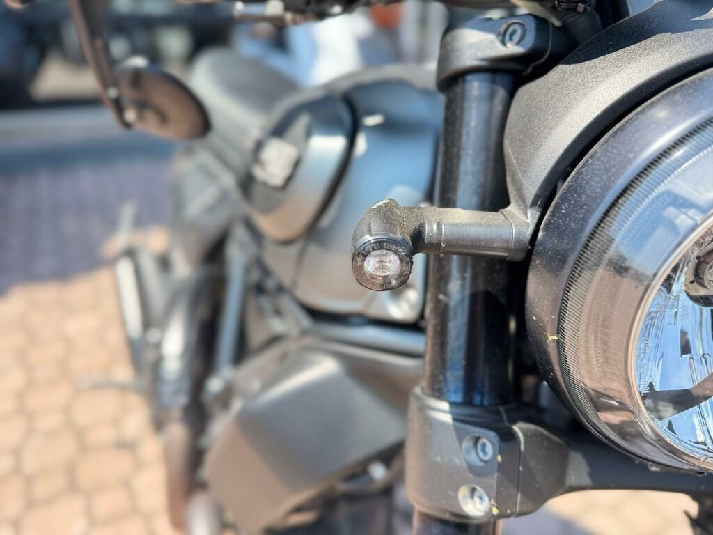 SCRAMBLER 800