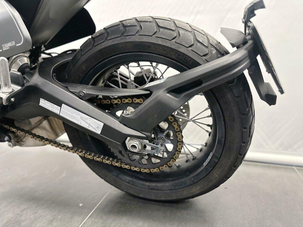SCRAMBLER 800
