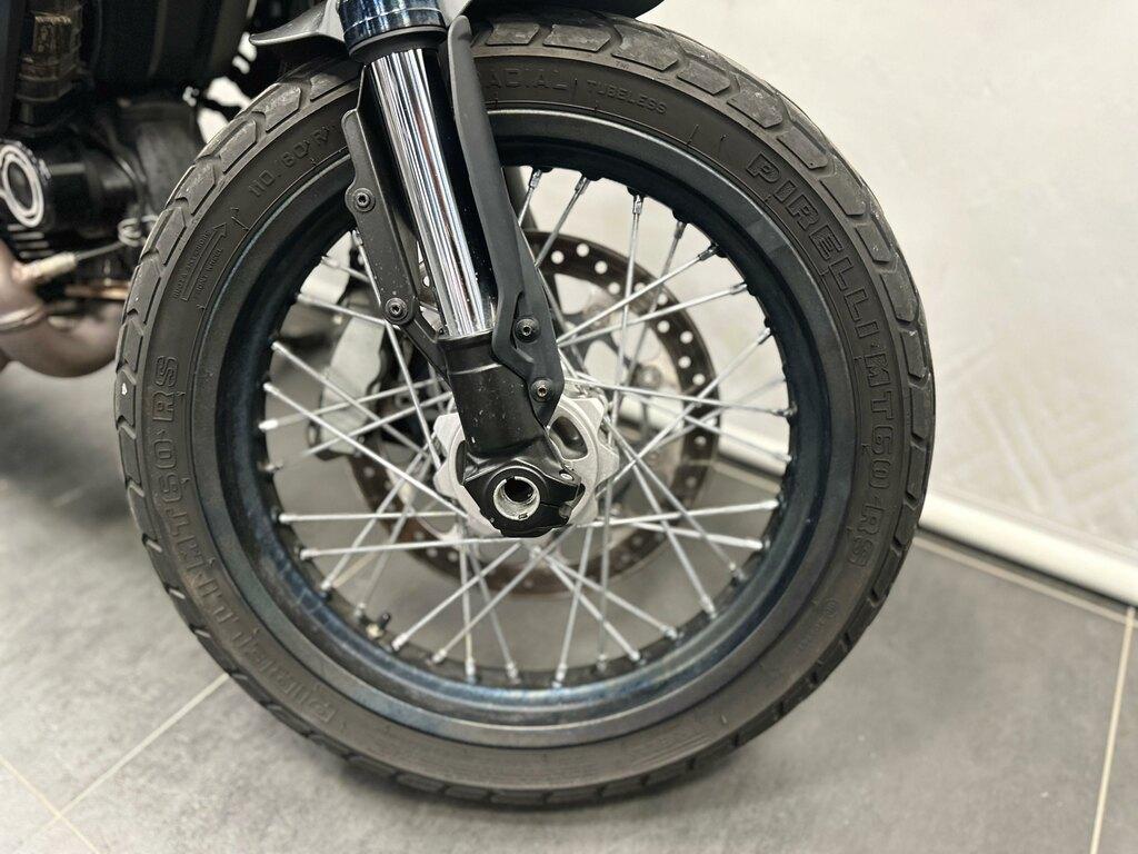 SCRAMBLER 800