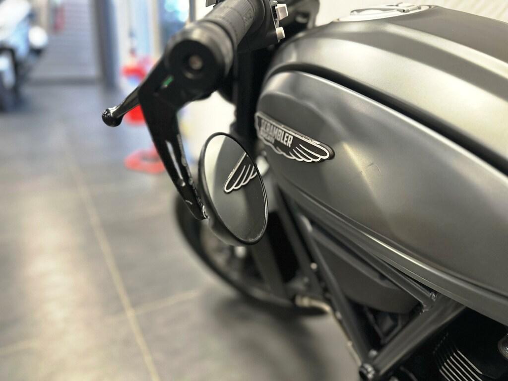 SCRAMBLER 800