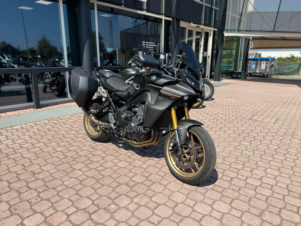 TRACER 900