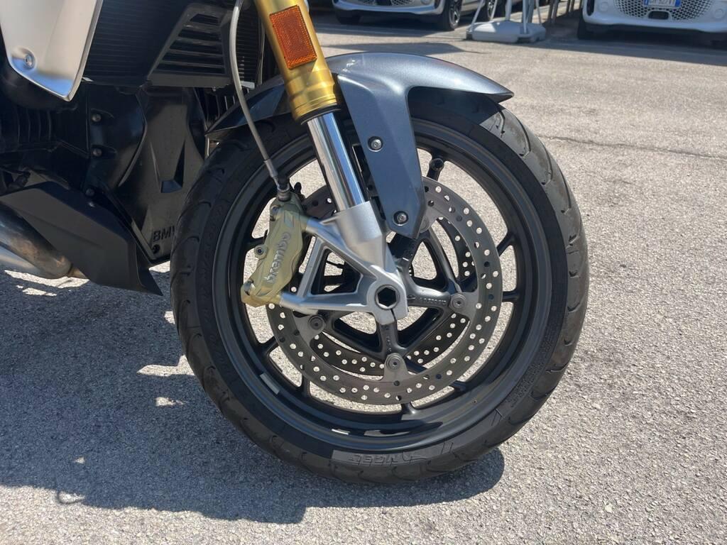 R 1250 R