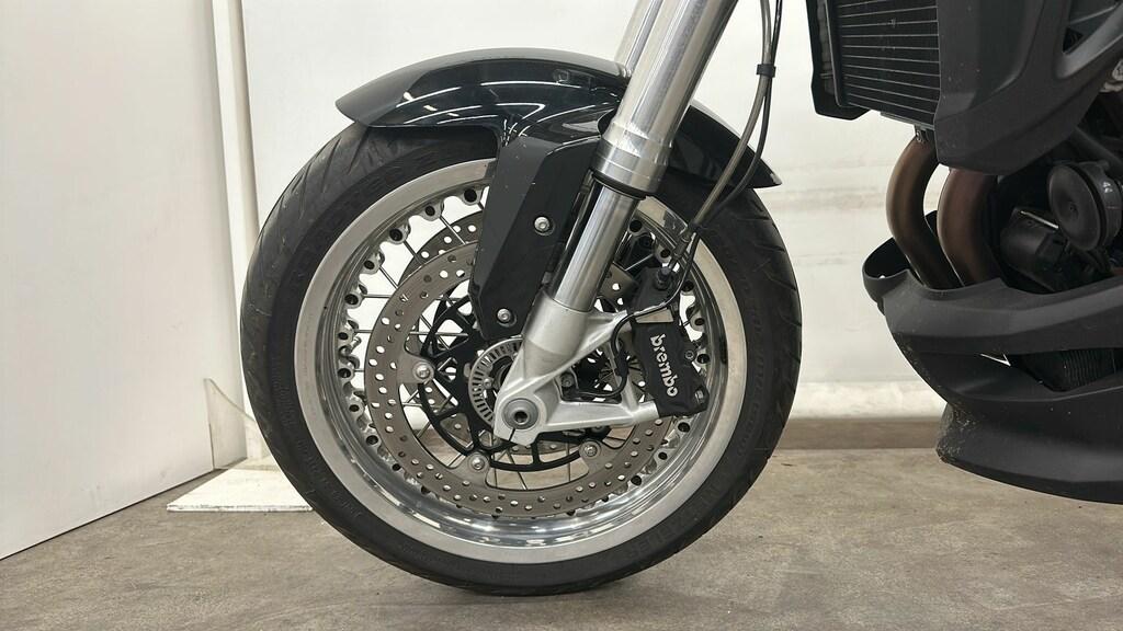 F 800 R